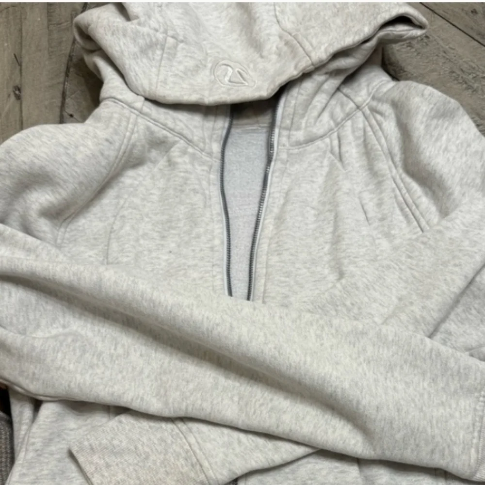 Scuba Full Zip Hoodie Size 8 Gray